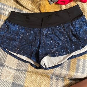 Lululemon Speed Up Low Rise Run Shorts size 6